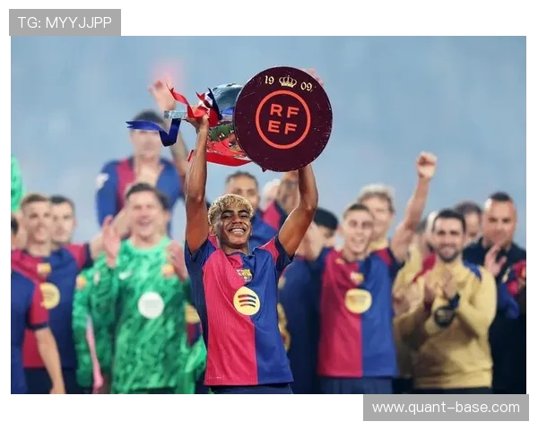 亚马尔立志多次赢得金球奖 并称国家队氛围融洽是成功关键 亚马尔立志多次赢得金球奖 并称国家队氛围融洽是成功关键