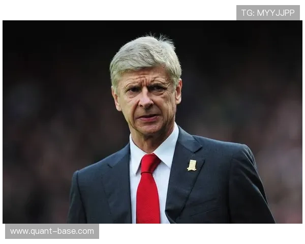 教练追求的足球哲学与个人风格的深度融合与变革探讨