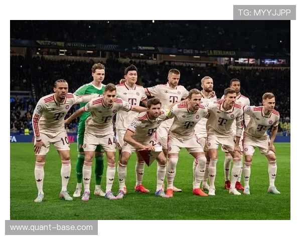 雅克松替补亮相德甲赛场完成拜仁首秀展现新援实力赢得球迷关注 - 副本