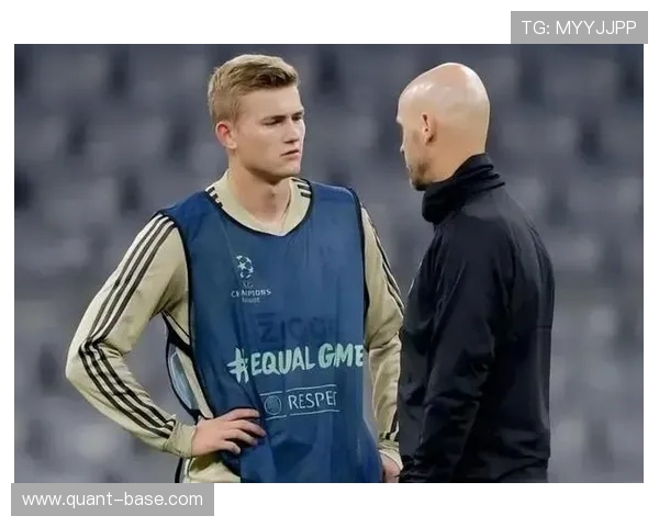 曼晚称谢什科或再入首发马奎尔联袂约罗德利赫特成防线稳固核心群